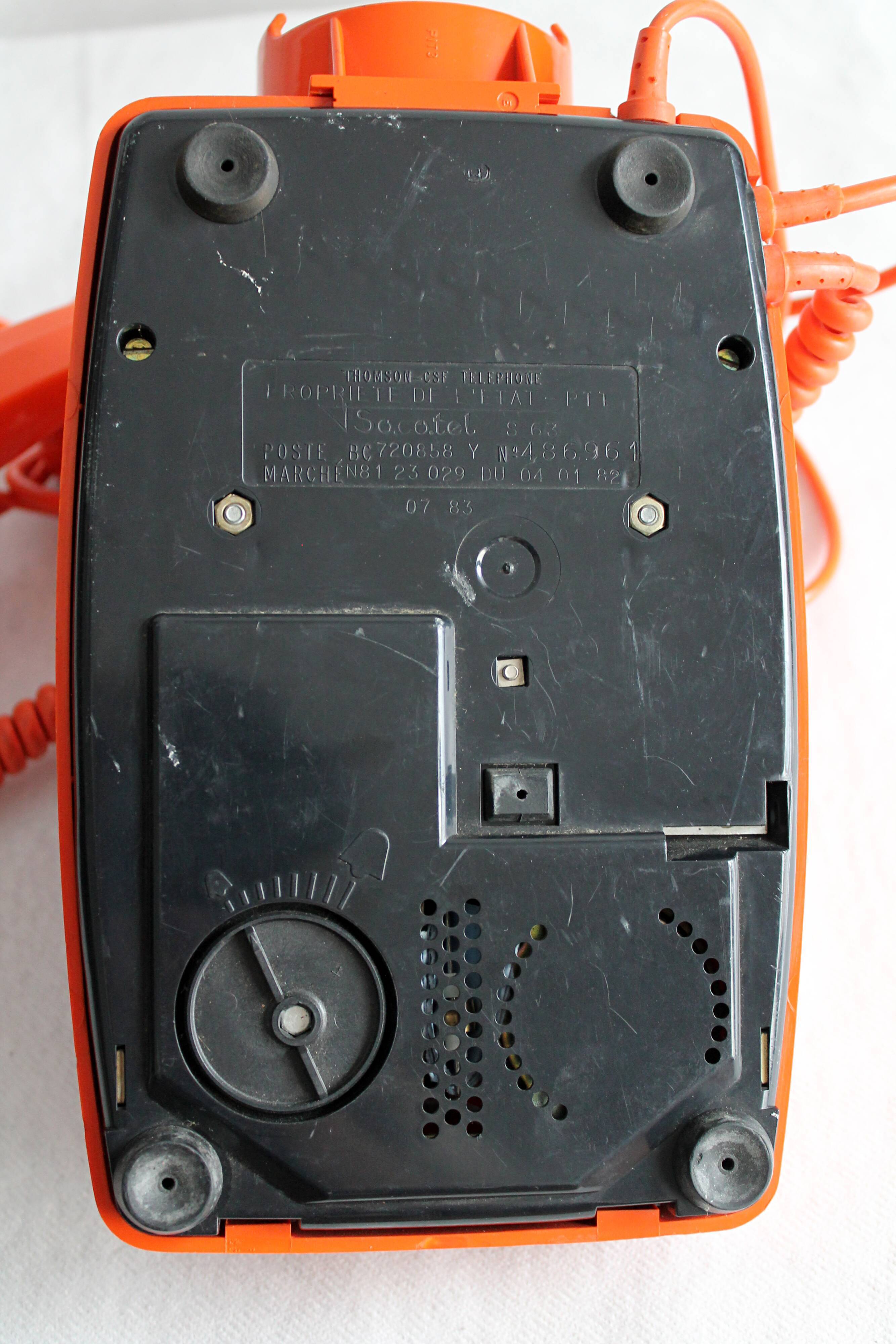 Phone orange 70'