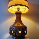 Vintage ceramic lamp with double lighting.