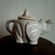 Théière vintage éléphant en céramique