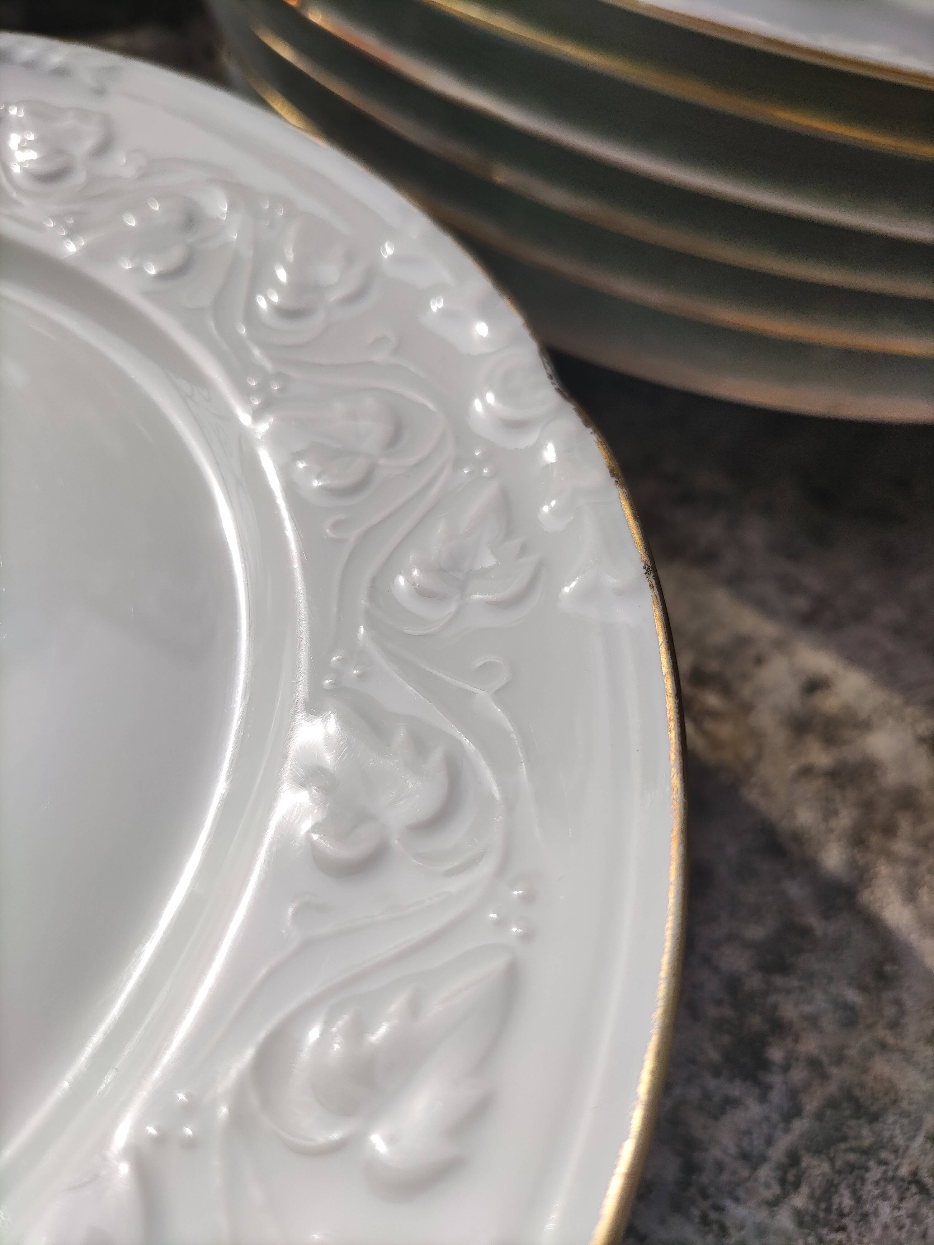 2 breakfasts in Havilland porcelain model Empress