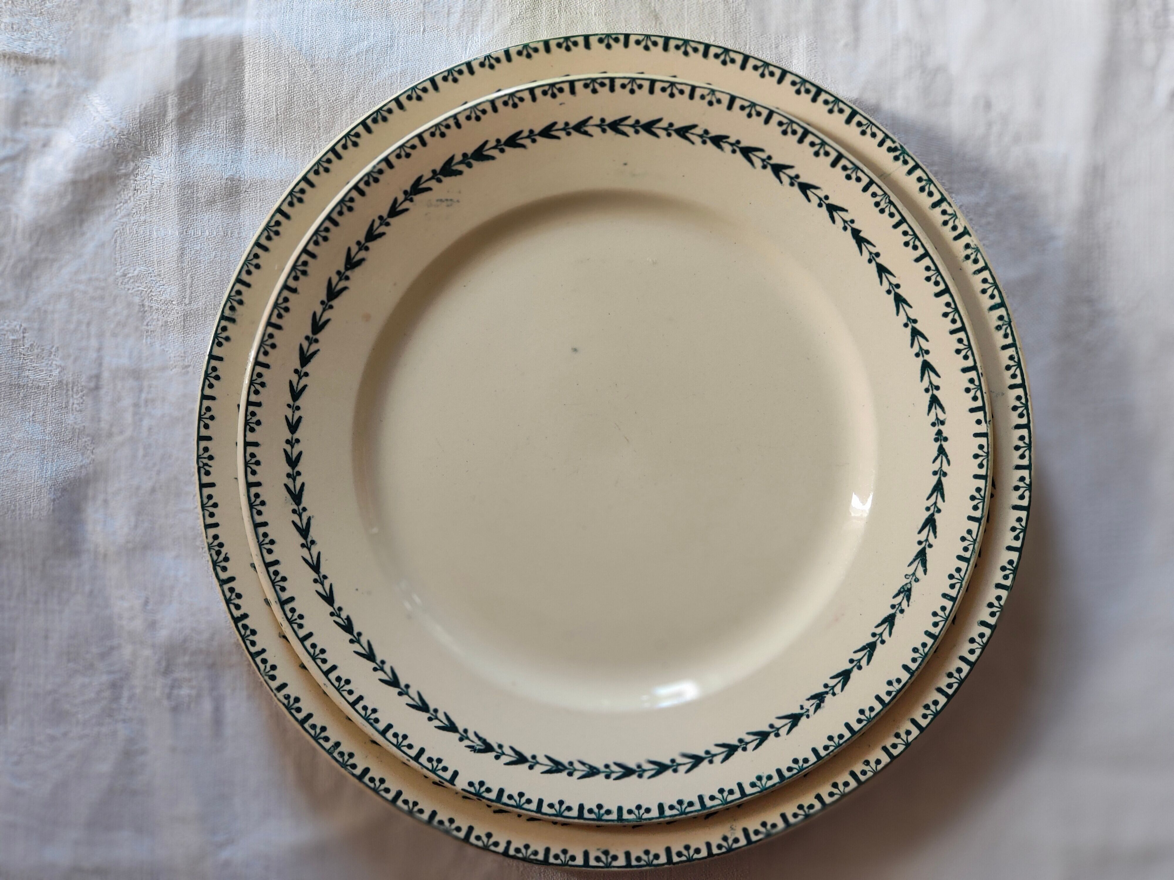 Flat plate in Iron Earth U & Cie Sarreguemines model Carlos