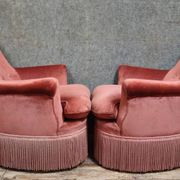 Paire de fauteuils crapauds en velours rose – époque Napoléon III