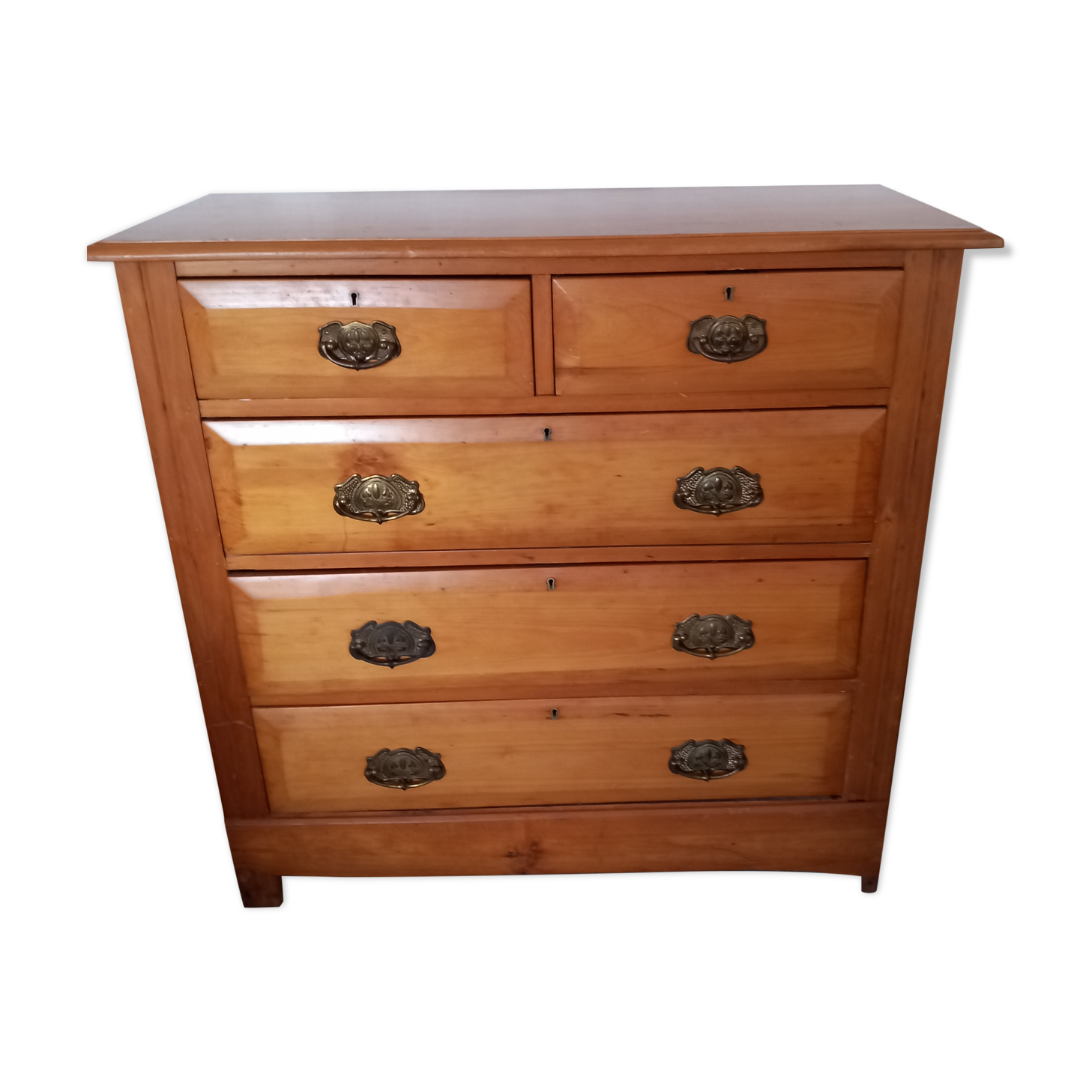 English chest of drawers