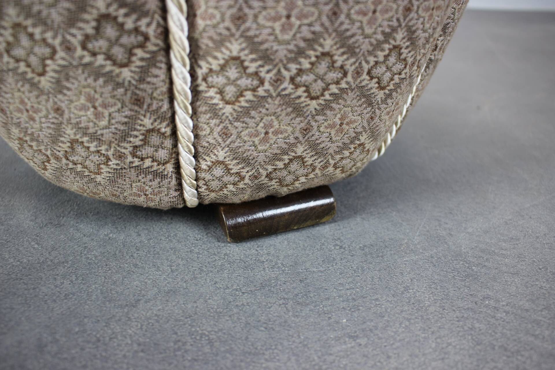 Art Deco stool by Jindrich Halabala, 1930s, Czechoslovakia.