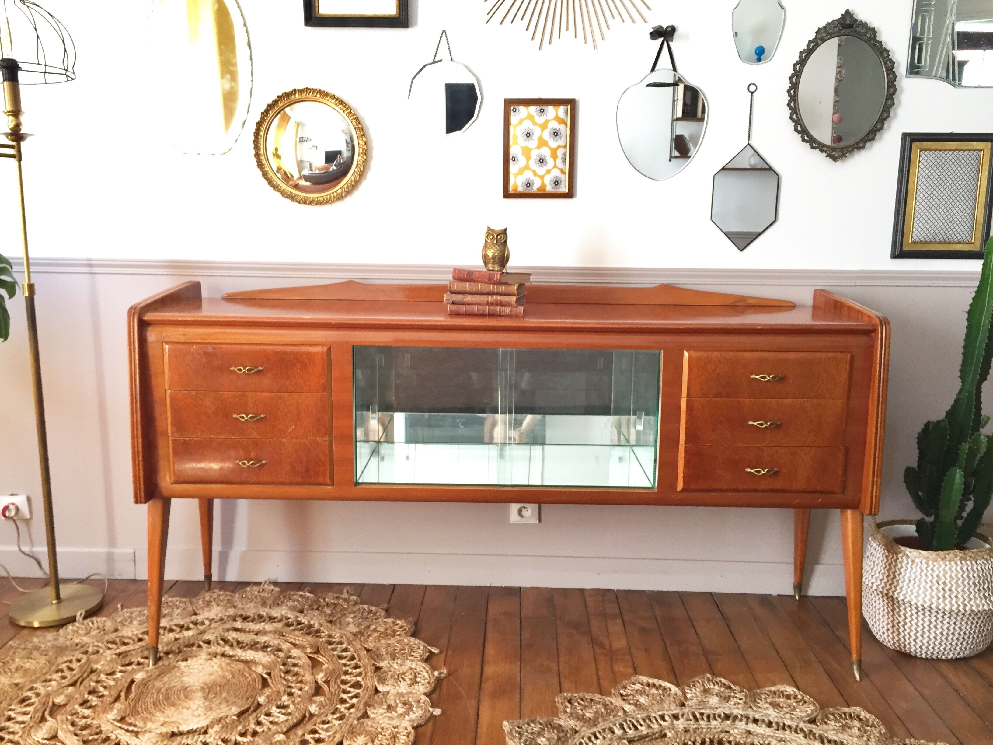 Sideboard vintage feet compass