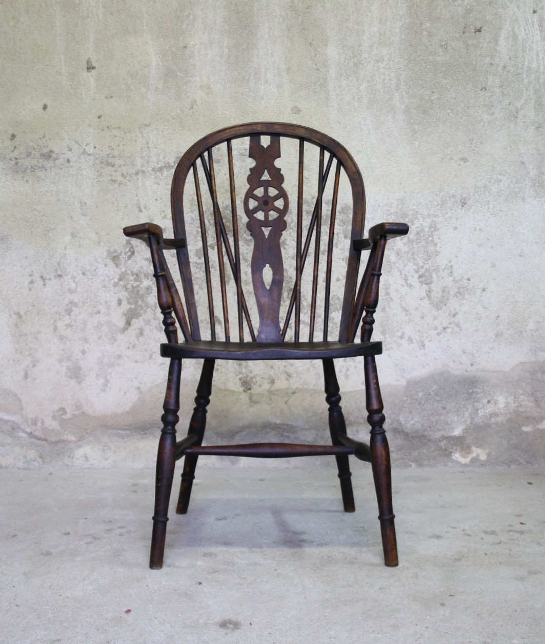 Windsor Wheelback Chair