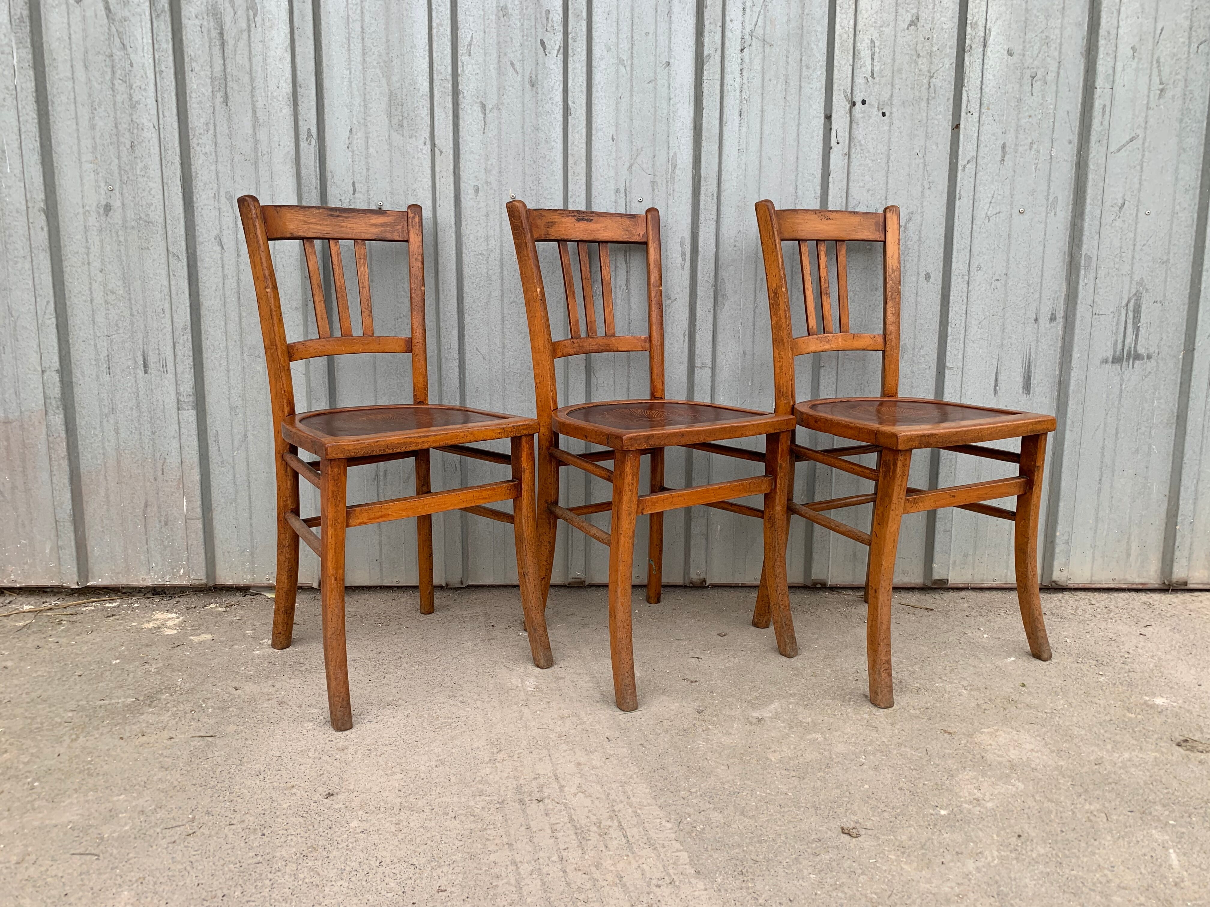 Suite de 3 chaises de bistrot Luterma