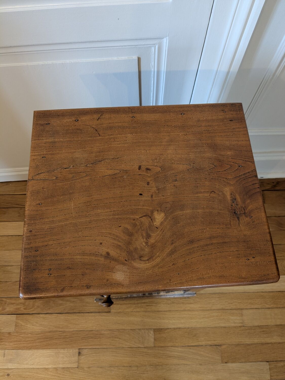 Bedside table