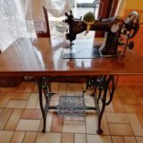 Machine à coudre ancienne