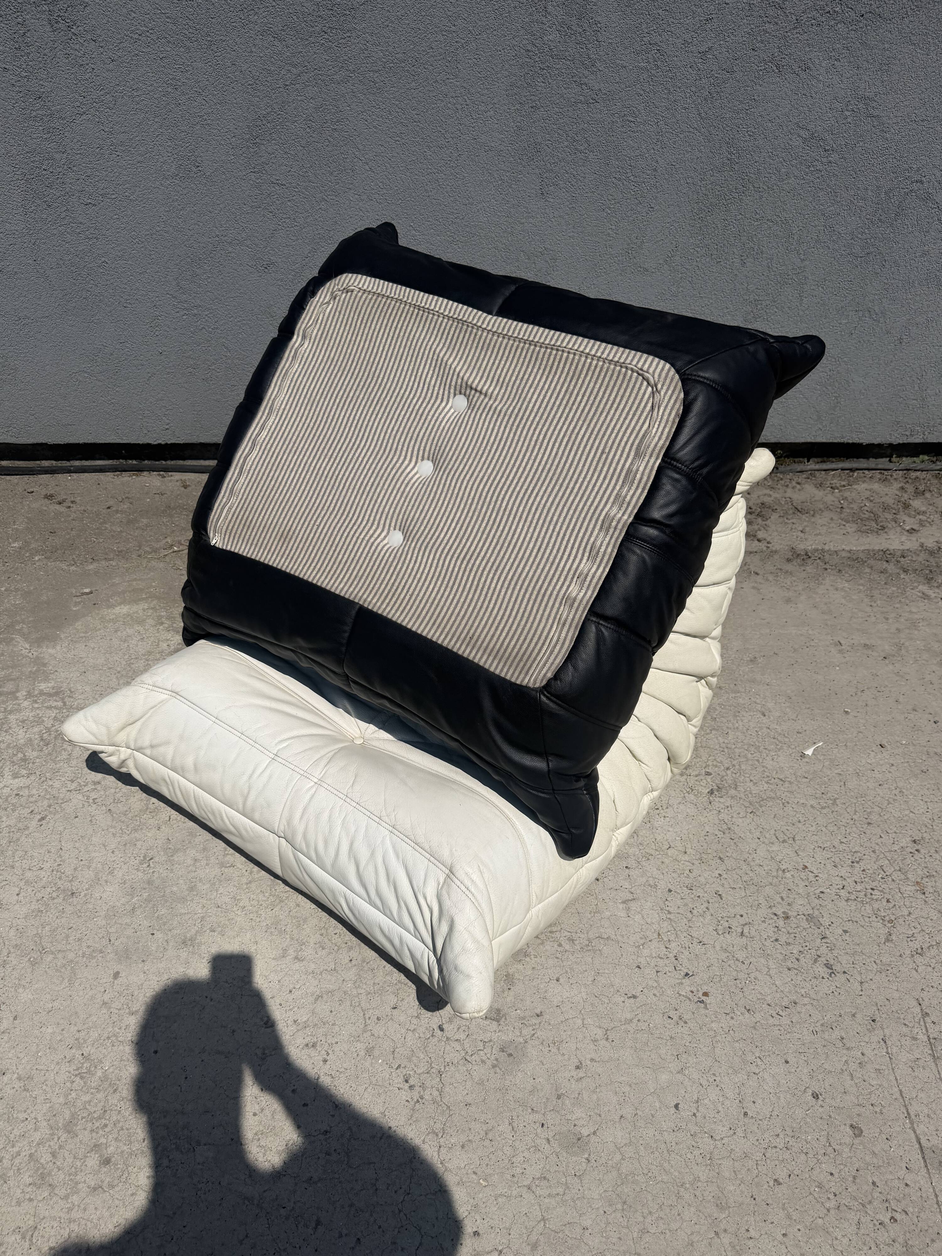 100% authentic Ligne Roset Togo 1-seater + pouf original leather Black & White