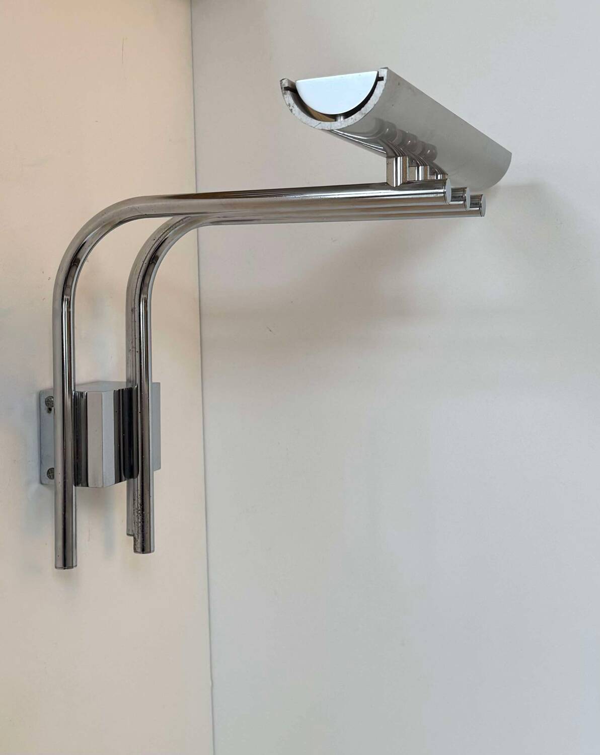 Vintage wall light 20581, chrome metal, by Verre Lumière Studio France 1978