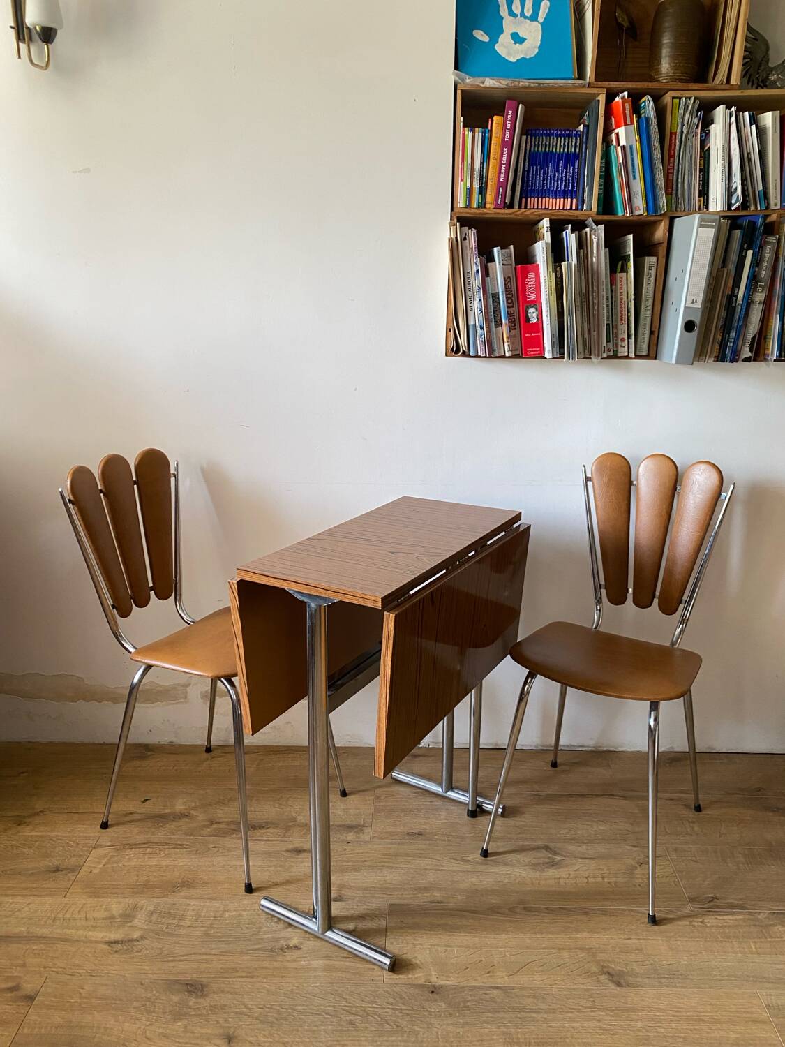 Formica folding table and two petal chairs from the 70s