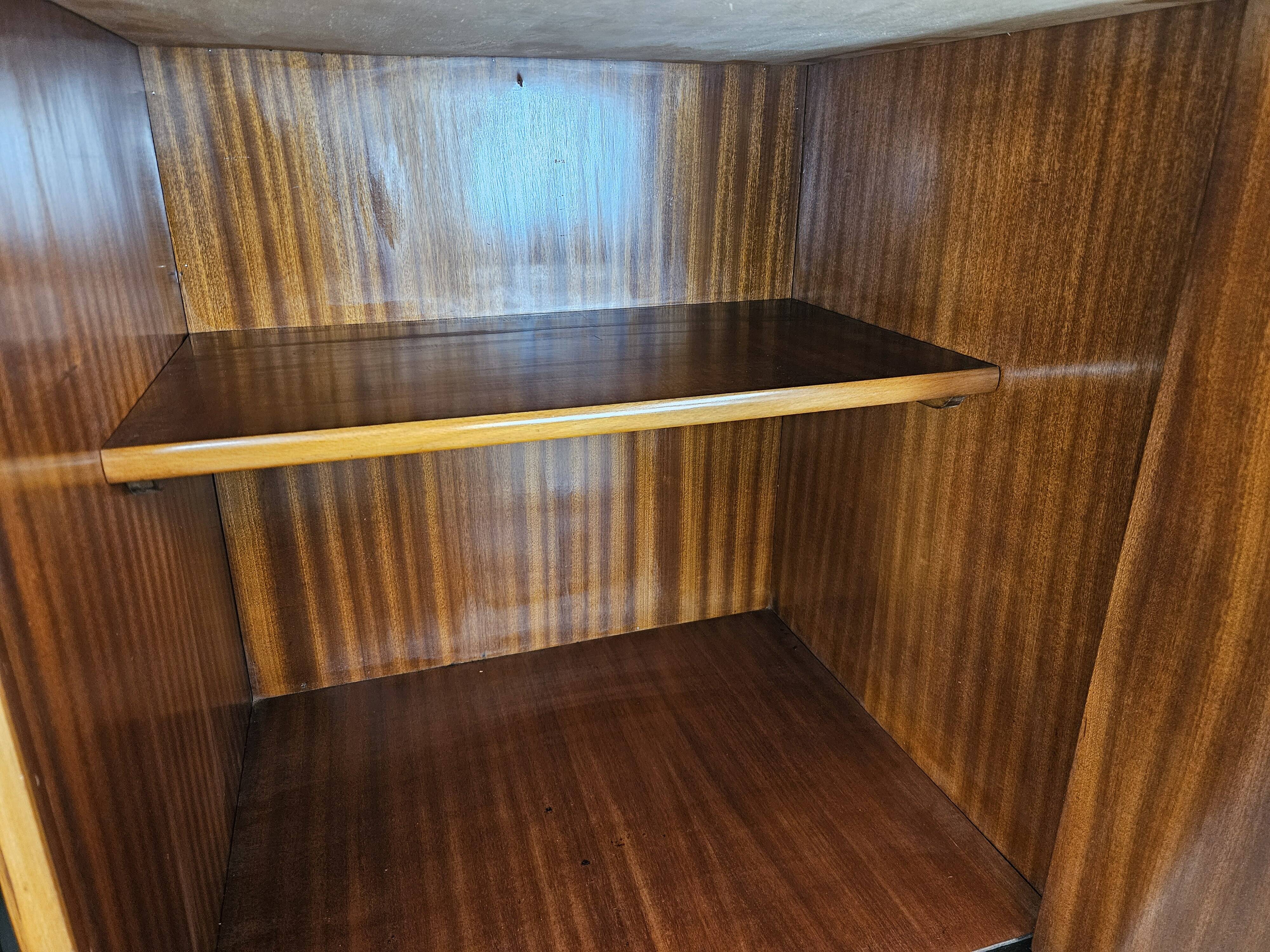 Art Decò Sideboard in Mahogany and Maple with Black Glass and Brass Finishi