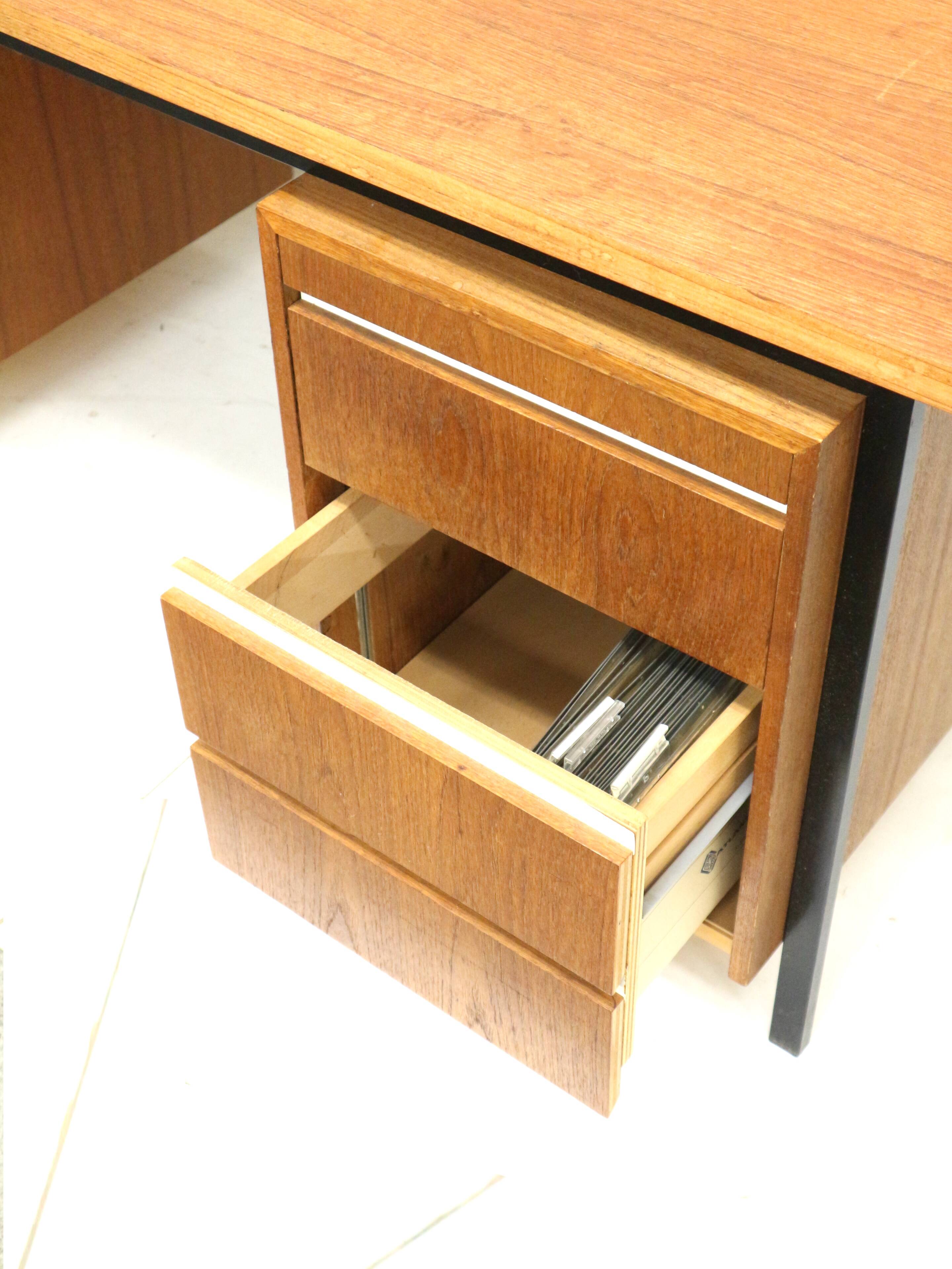 Large vintage teak wood desk/executive desk from the 1960s