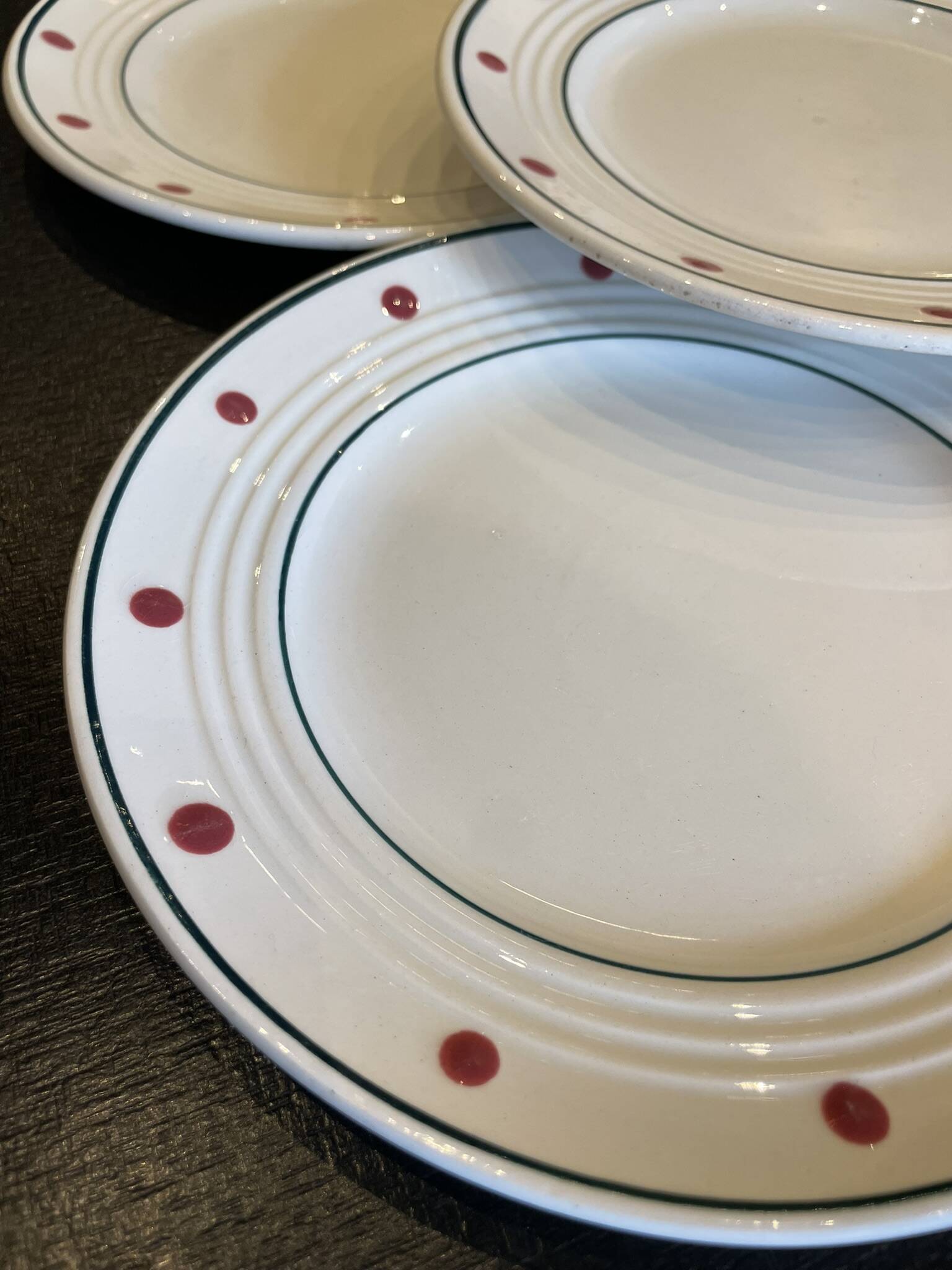 5 small Céranord St.Amand Brocatelle plates