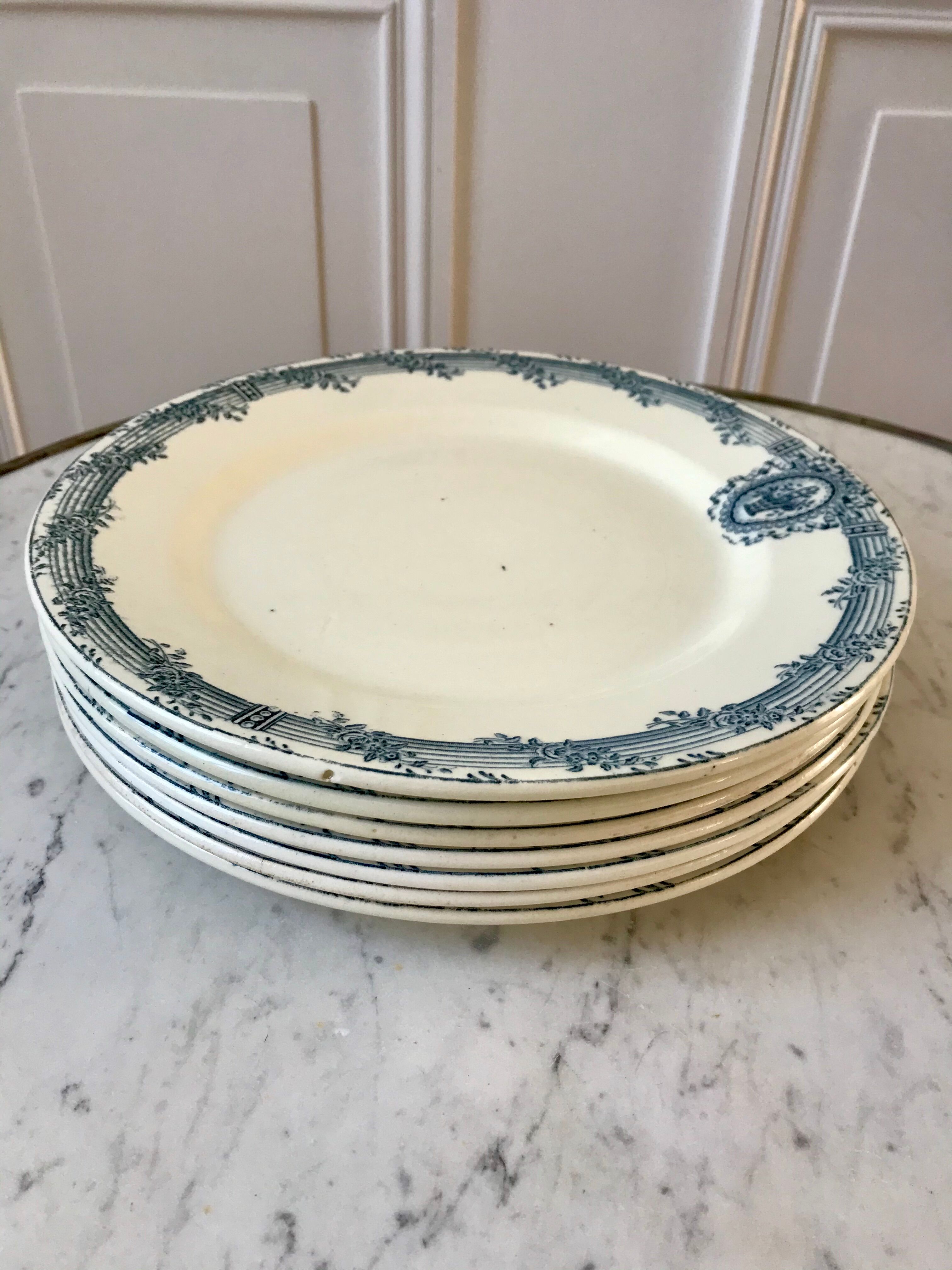 7 flat plates Terre de Fer Salins model "Versailles" XIXth