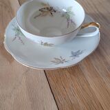 4 cups and saucers made of fine porcelain from Bavaria.