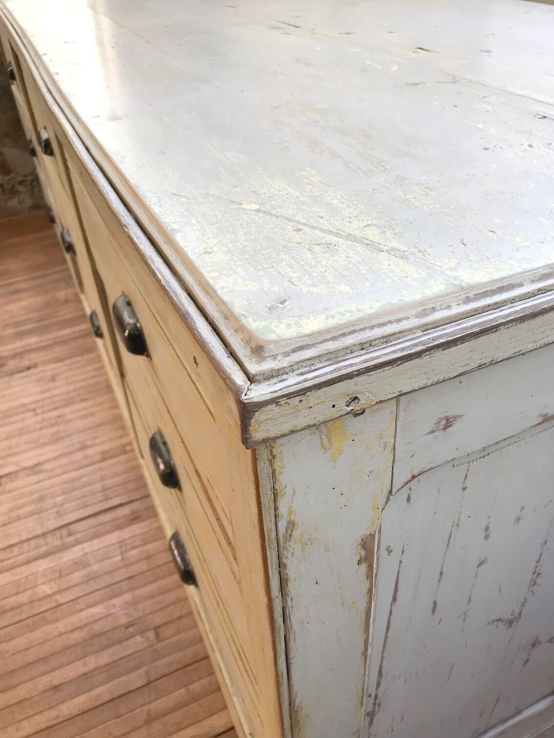 9-drawer craft Cabinet