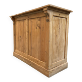 Comptoir de magasin en sapin