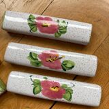 Ceramic knife holder with flower decor