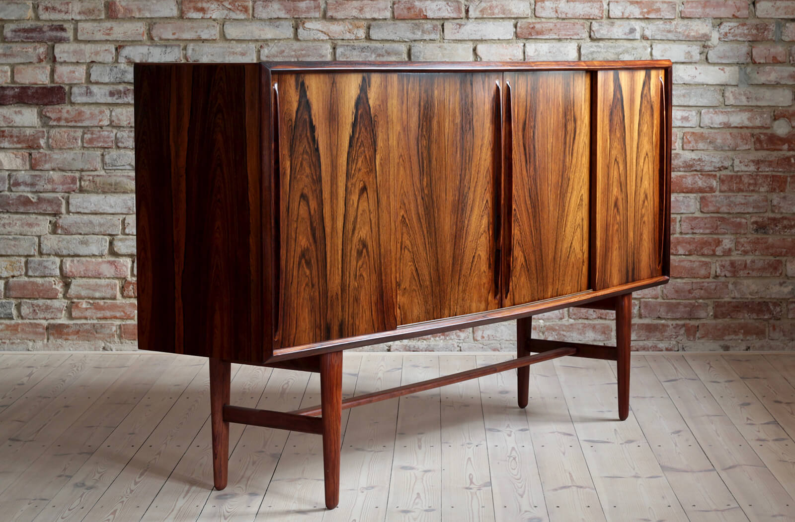 Danish highboard in brasilian rosewood by H. P. Hansen, 1960