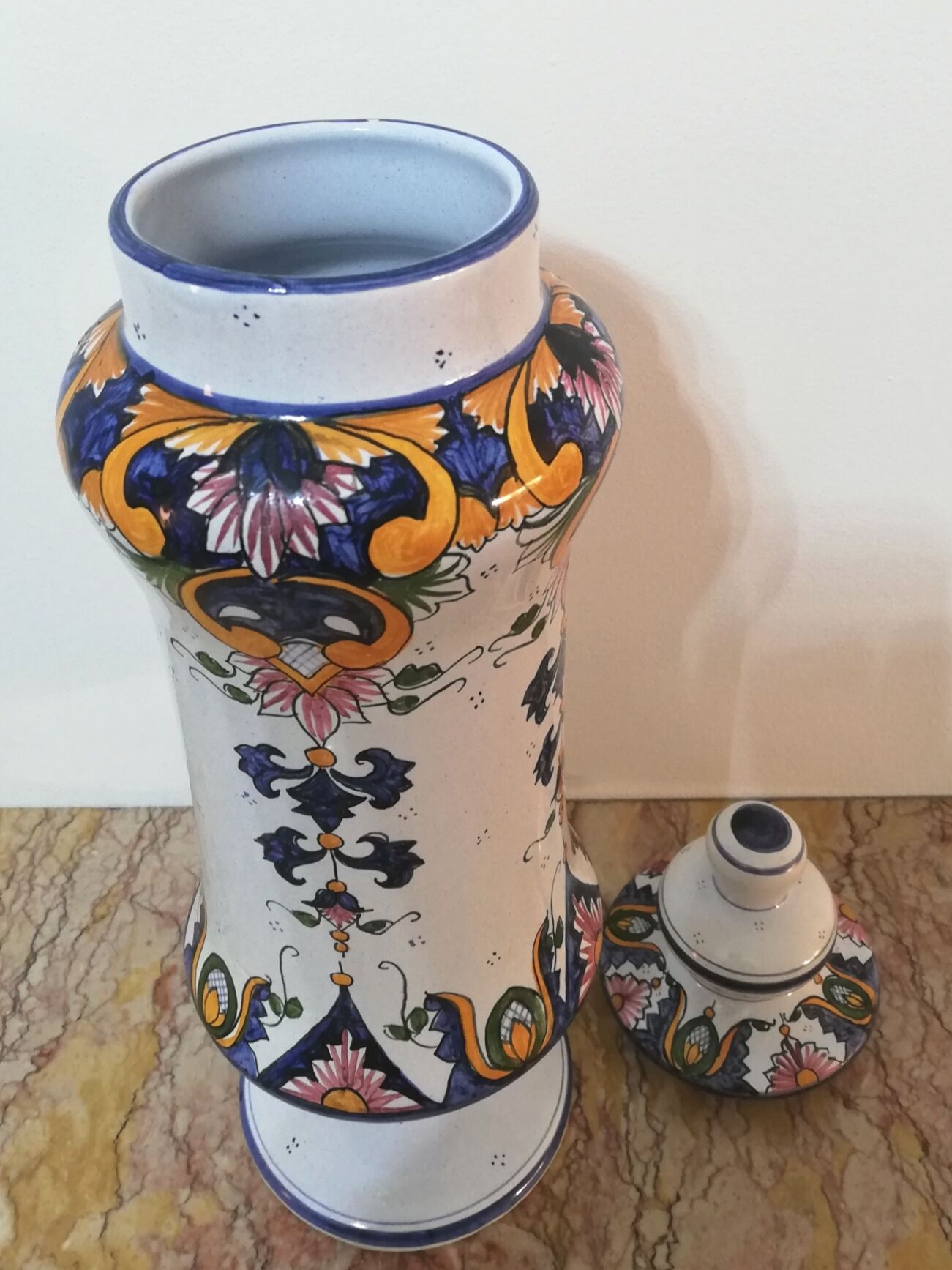 Pharmacy or apothecary pot in earthenware Vieux Rouen
