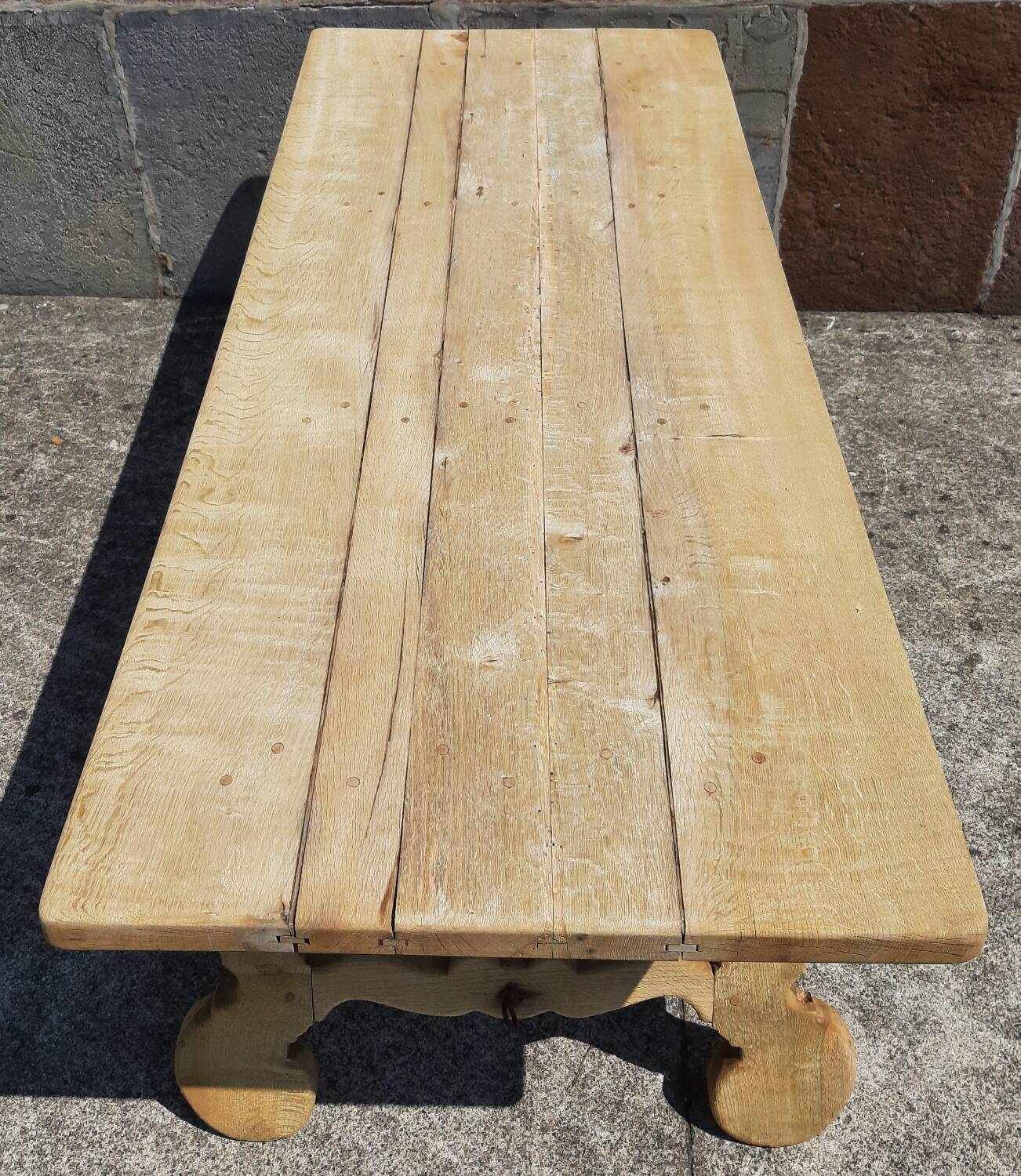 Oak farmhouse table with lyre legs. (Spanish table)