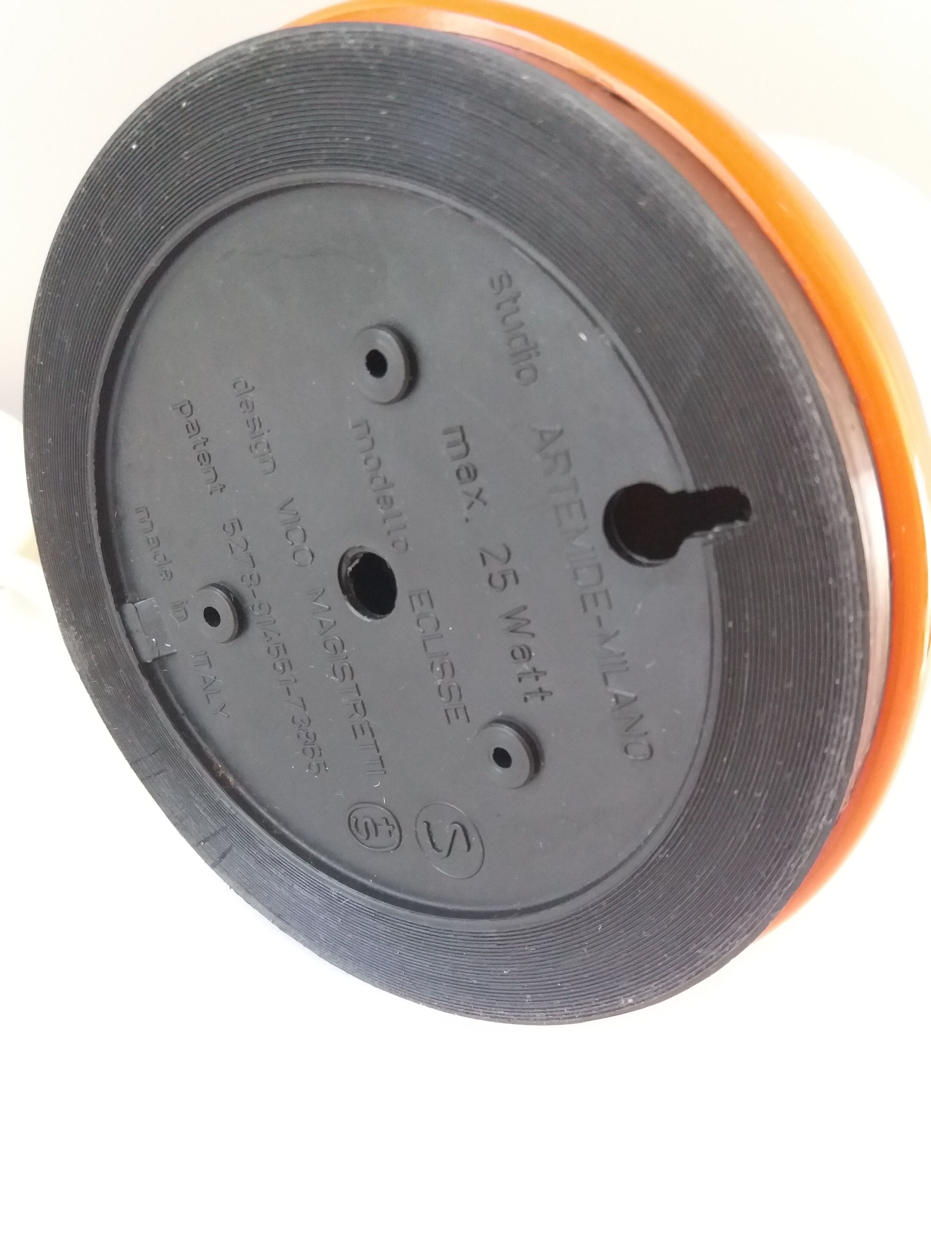 Eclisse Artemide, first edition