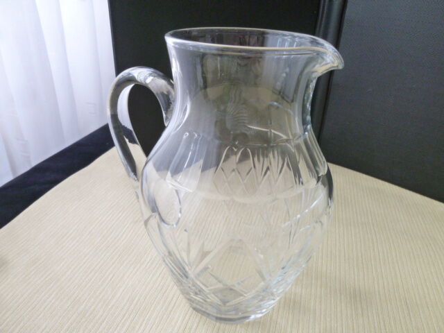 Carafe unsigned cut crystal water jug