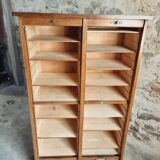 Meuble classeur ancien à rideaux – Années 1920/30 – Hêtre