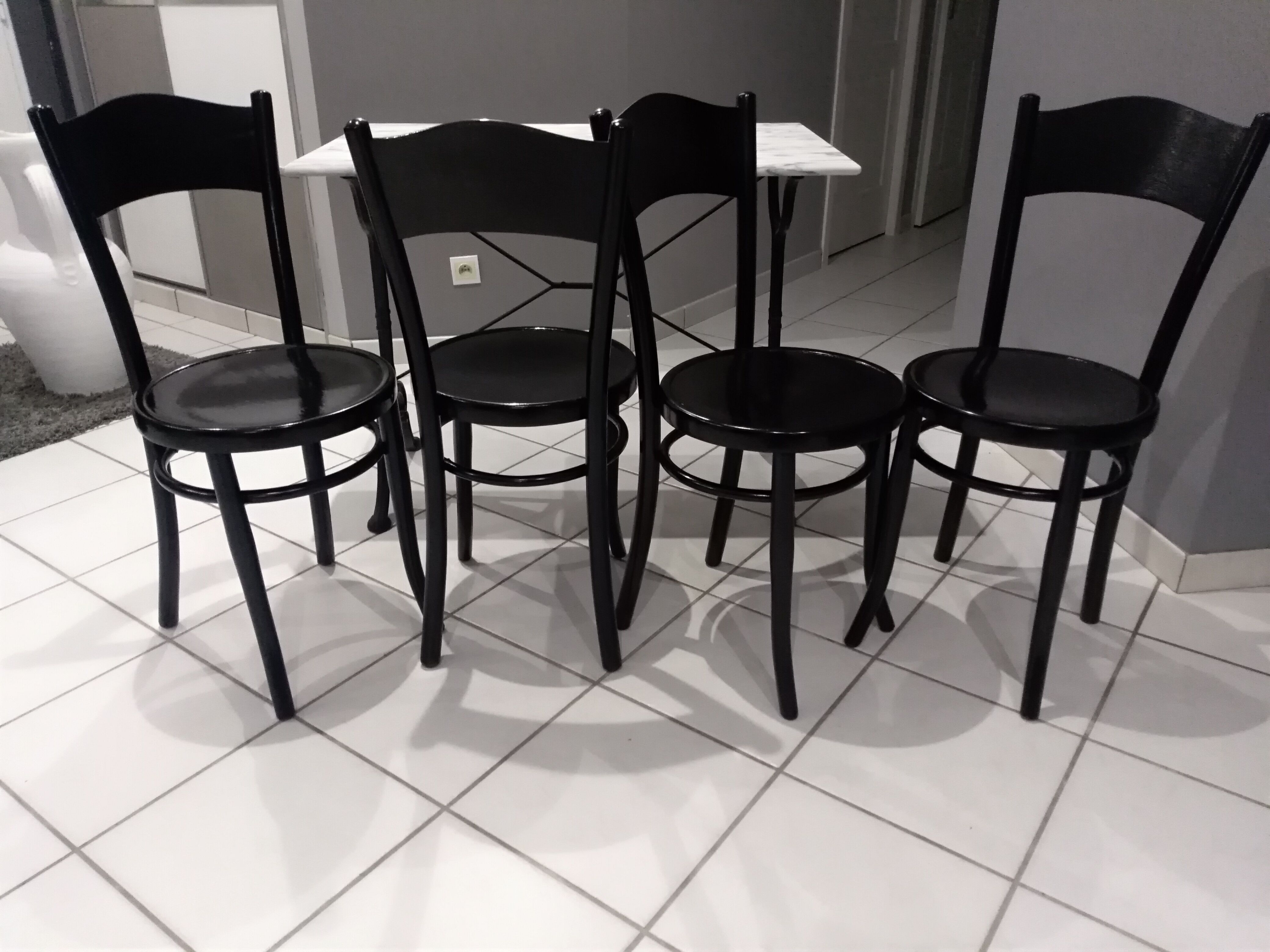 Table Bistro marble and 4 chairs Baumann