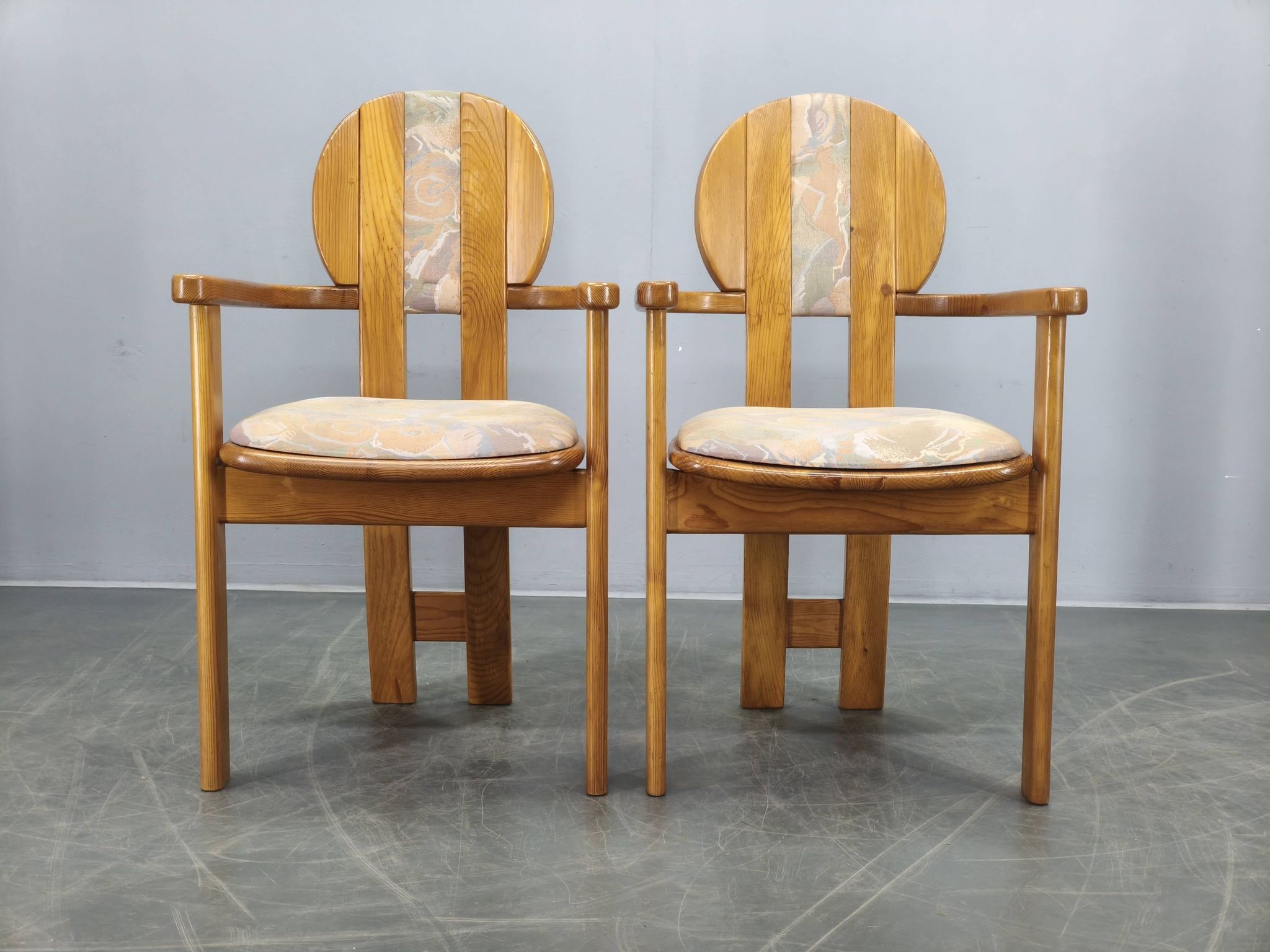 Set of 8 Czech Postmodern Pine Dining Armchairs, 1970s