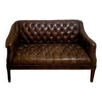 Petit canapé Chesterfield