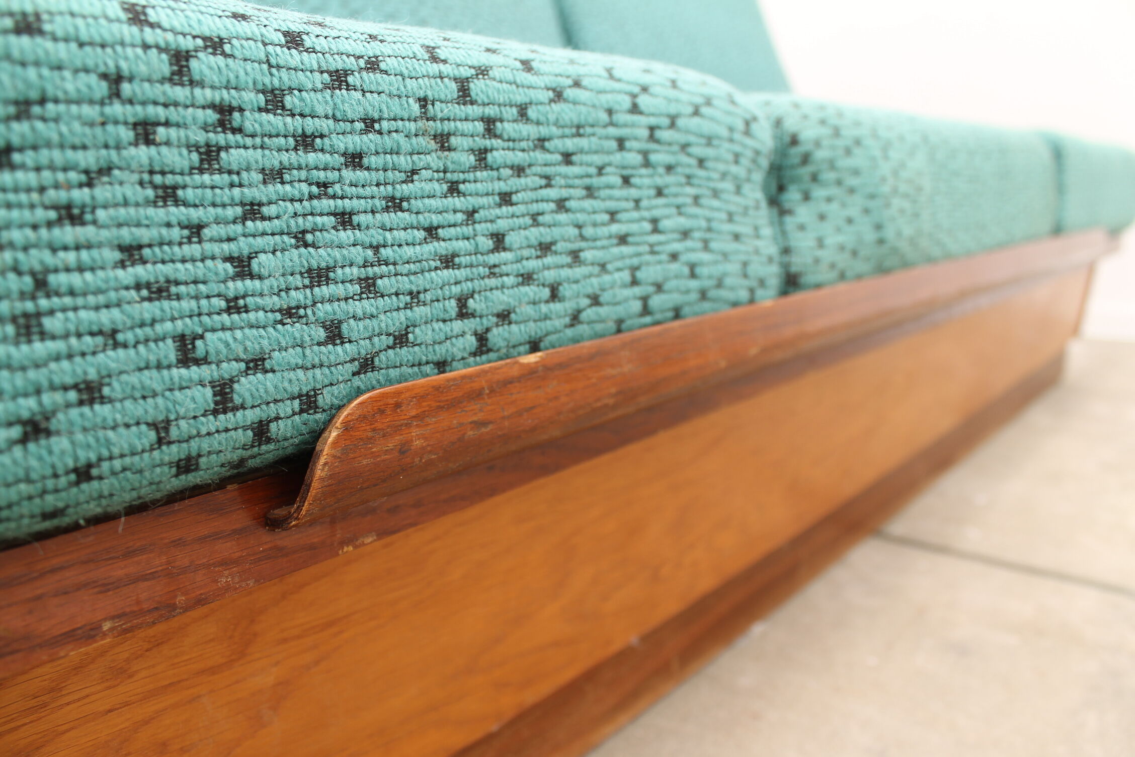 Mid century sofabed in walnut by jindrich halabala for up zavody, 1950´s