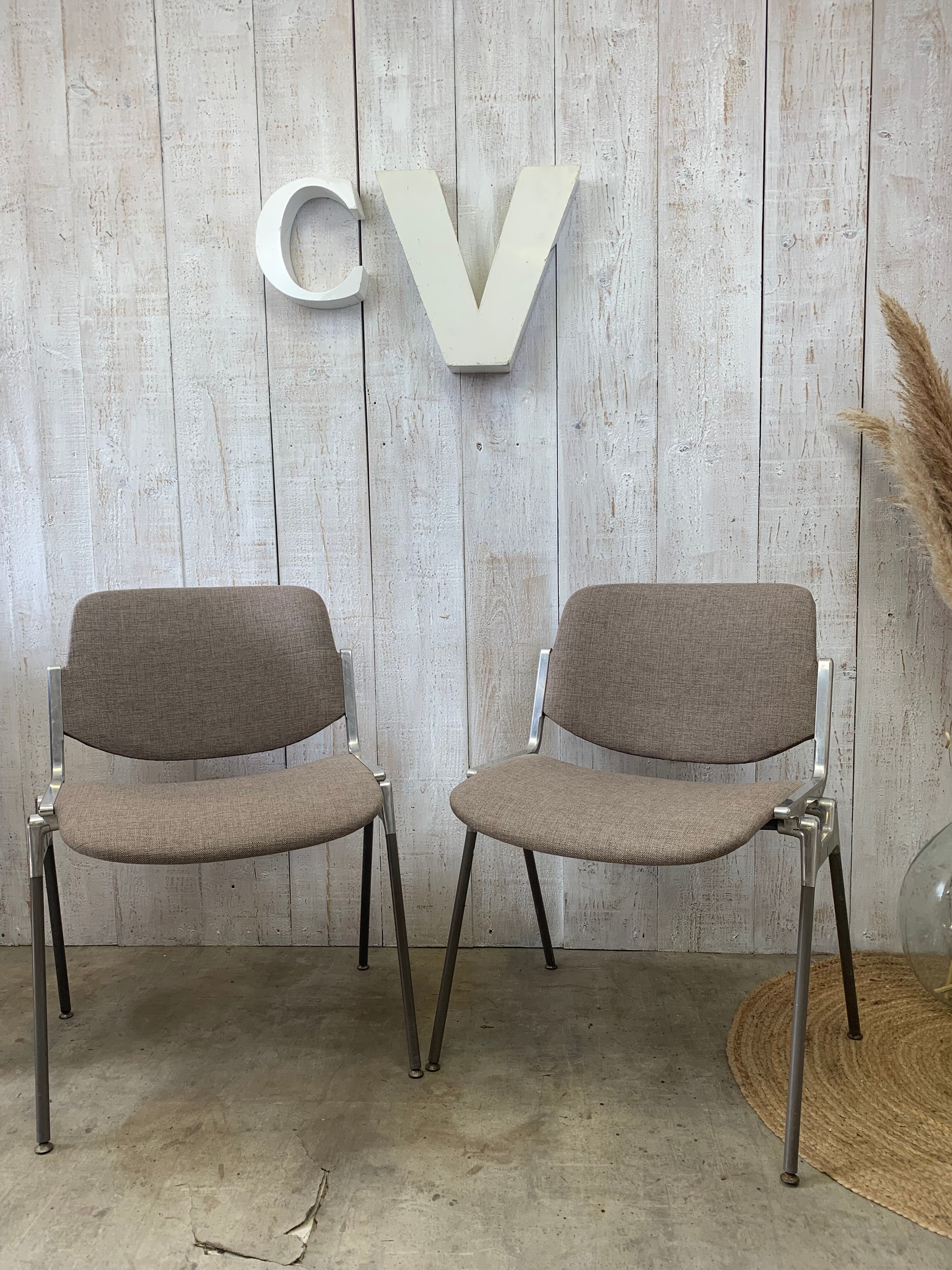 Series of 4 chairs by Piretti Giancarlo, Castelli