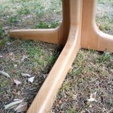 Round table