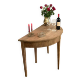 Round folding table in walnut