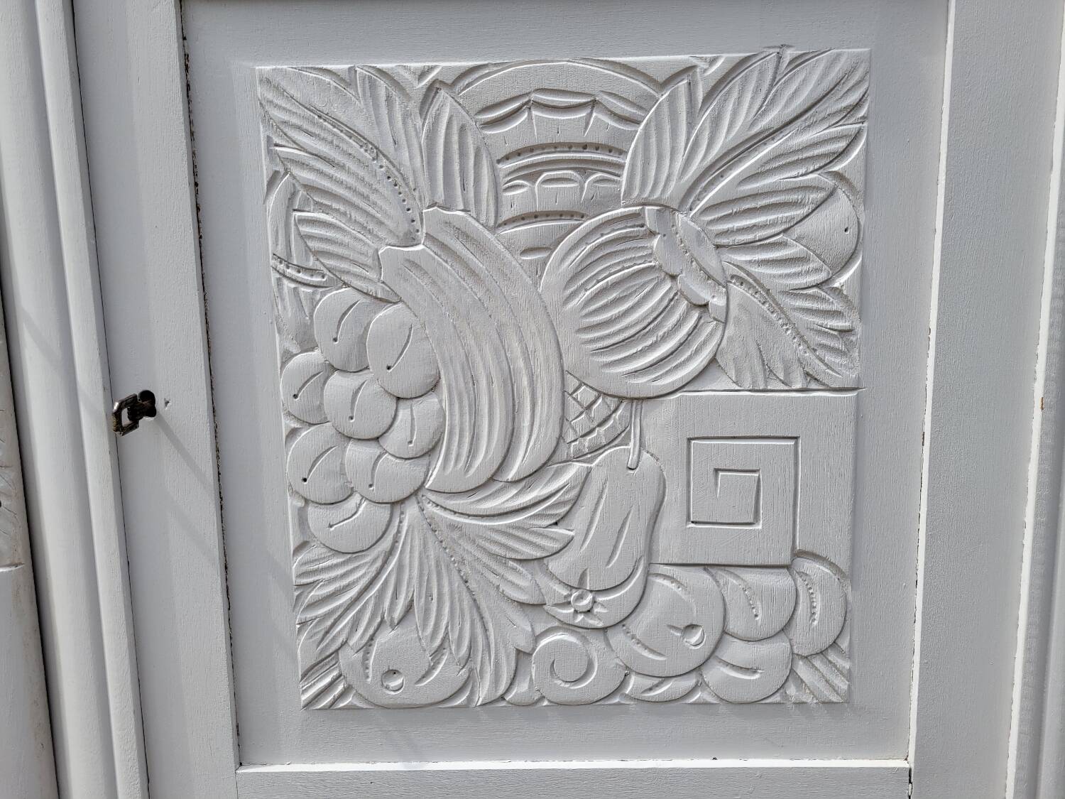1930 Art Deco sideboard with floral motifs and marble top