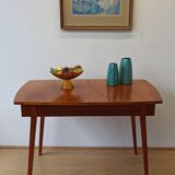 Modernist extendable dinning table  Bilea  of the 1960s.