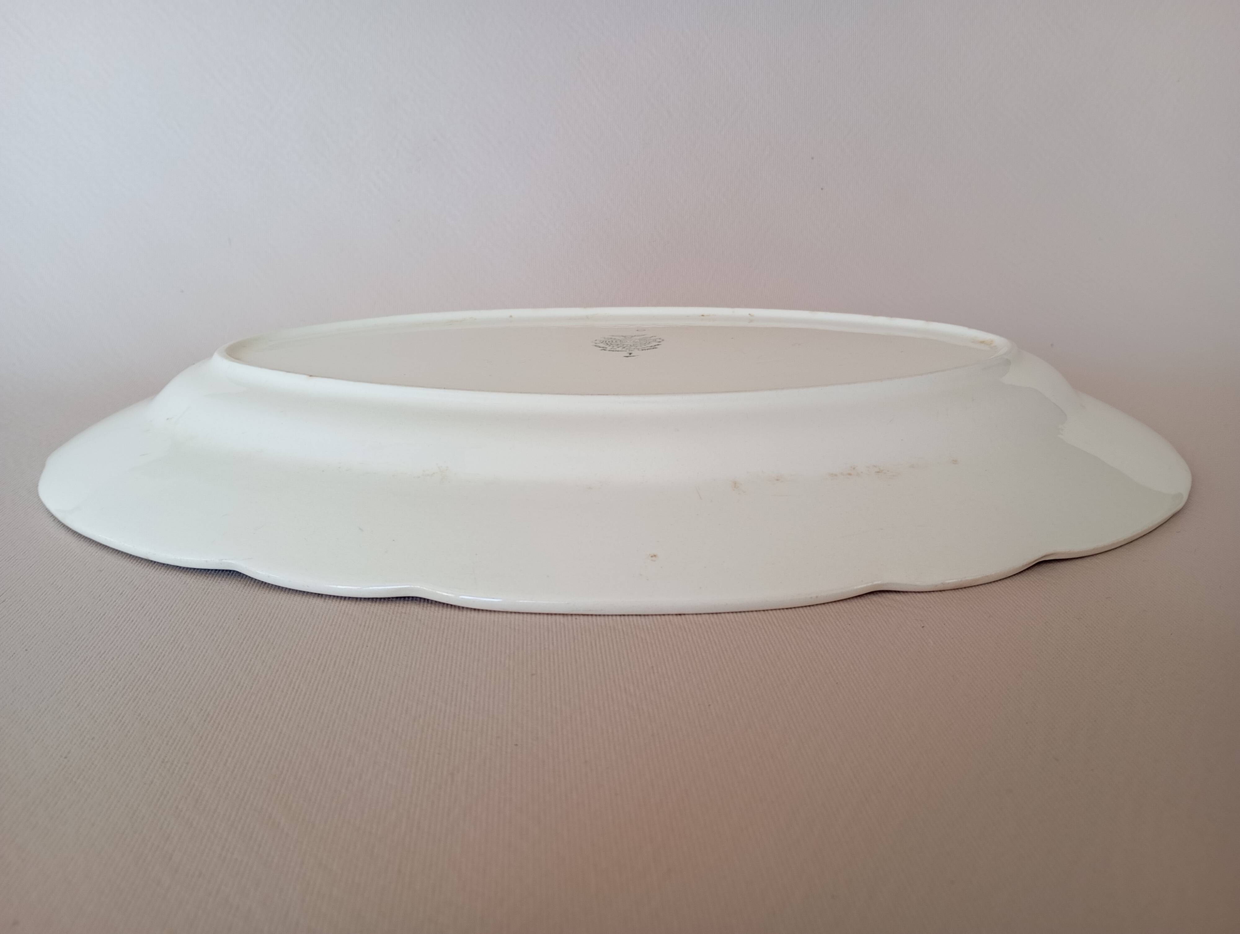 Villeroy & Boch Mettlach celadon and gold oval dish