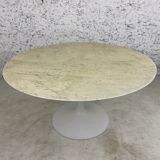 Table Knoll Saarinen 137