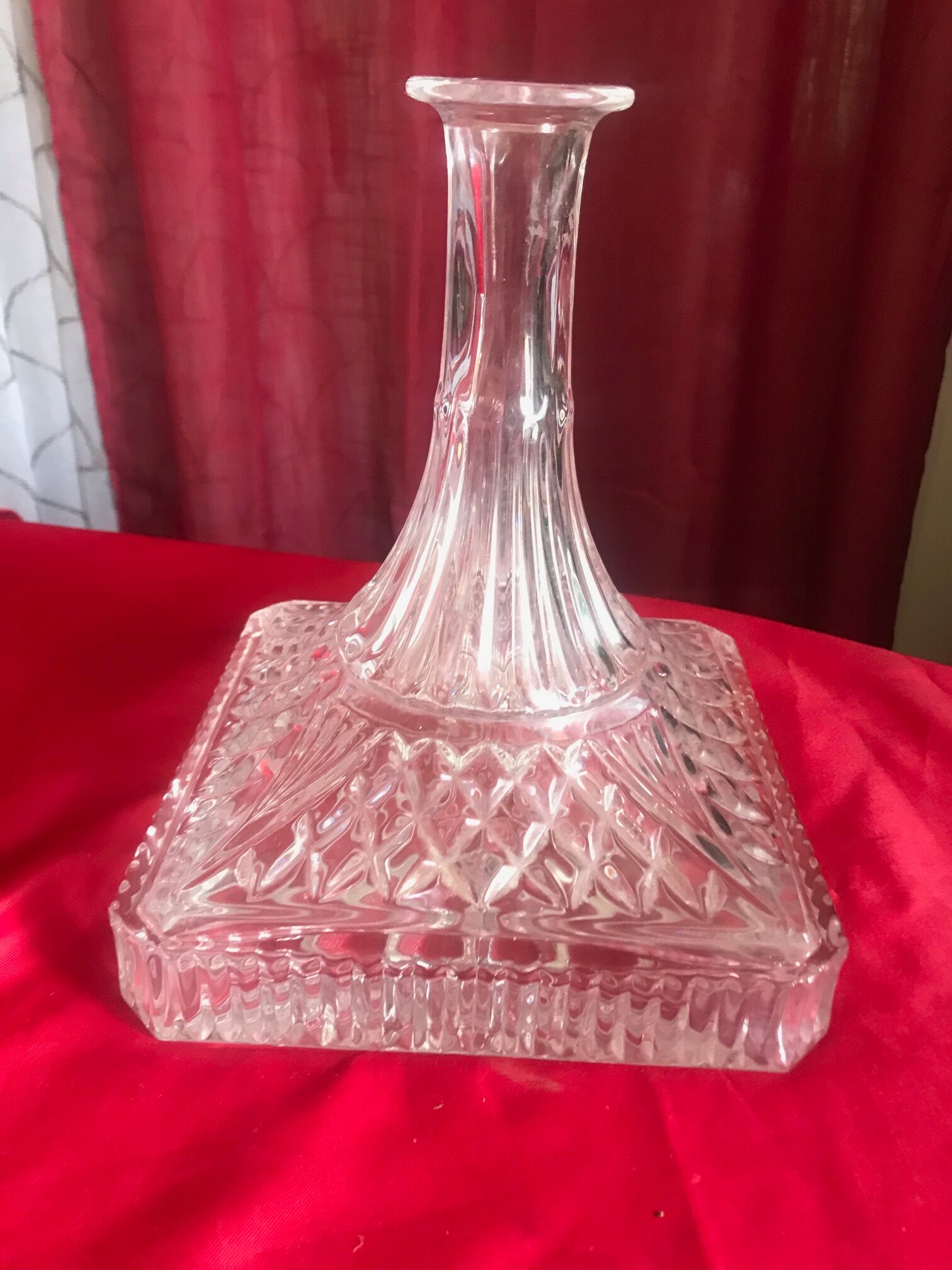crystal decanter has decanter