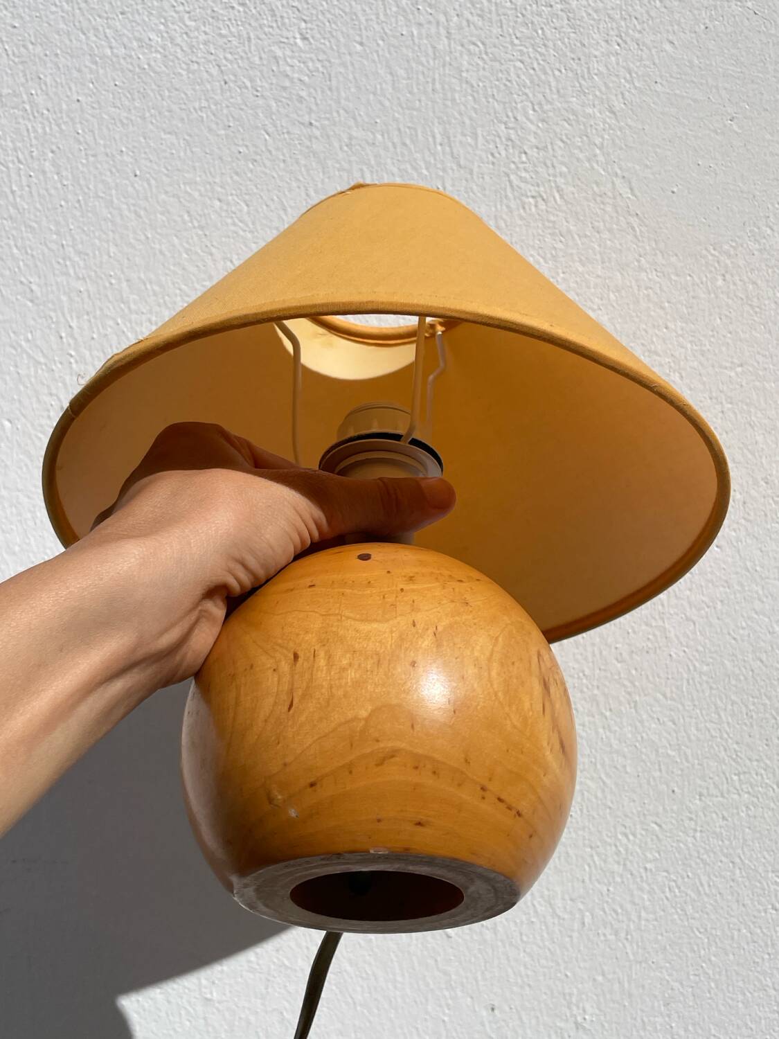 Table lamp in turned wood, ball 1990