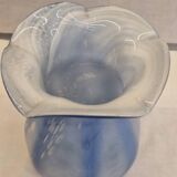 Vase ancien verre soufflé Bleu et blanc rétro vintage