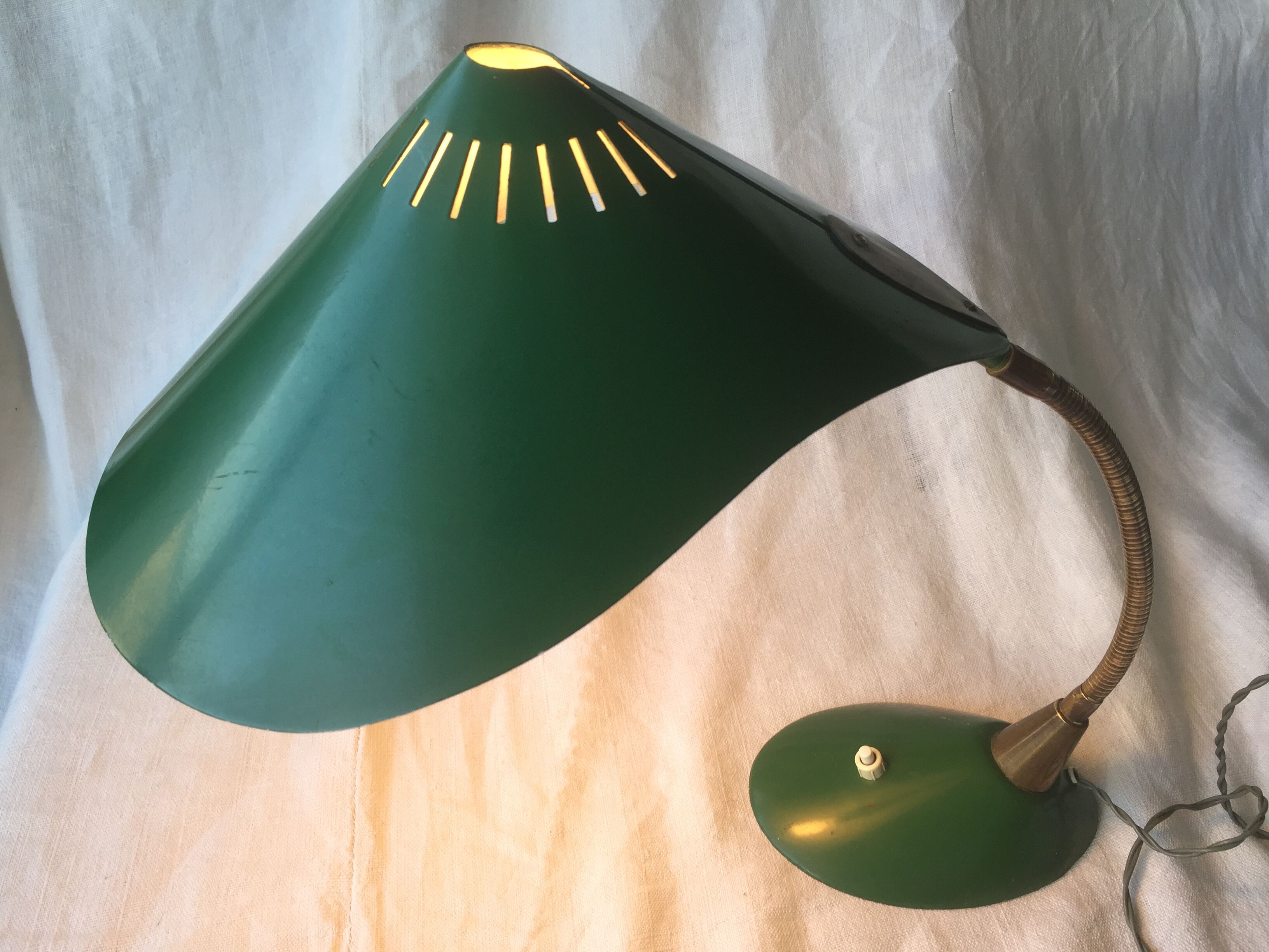 Lampe de bureau, vintage 1950, flexible, métal émaillé  vert