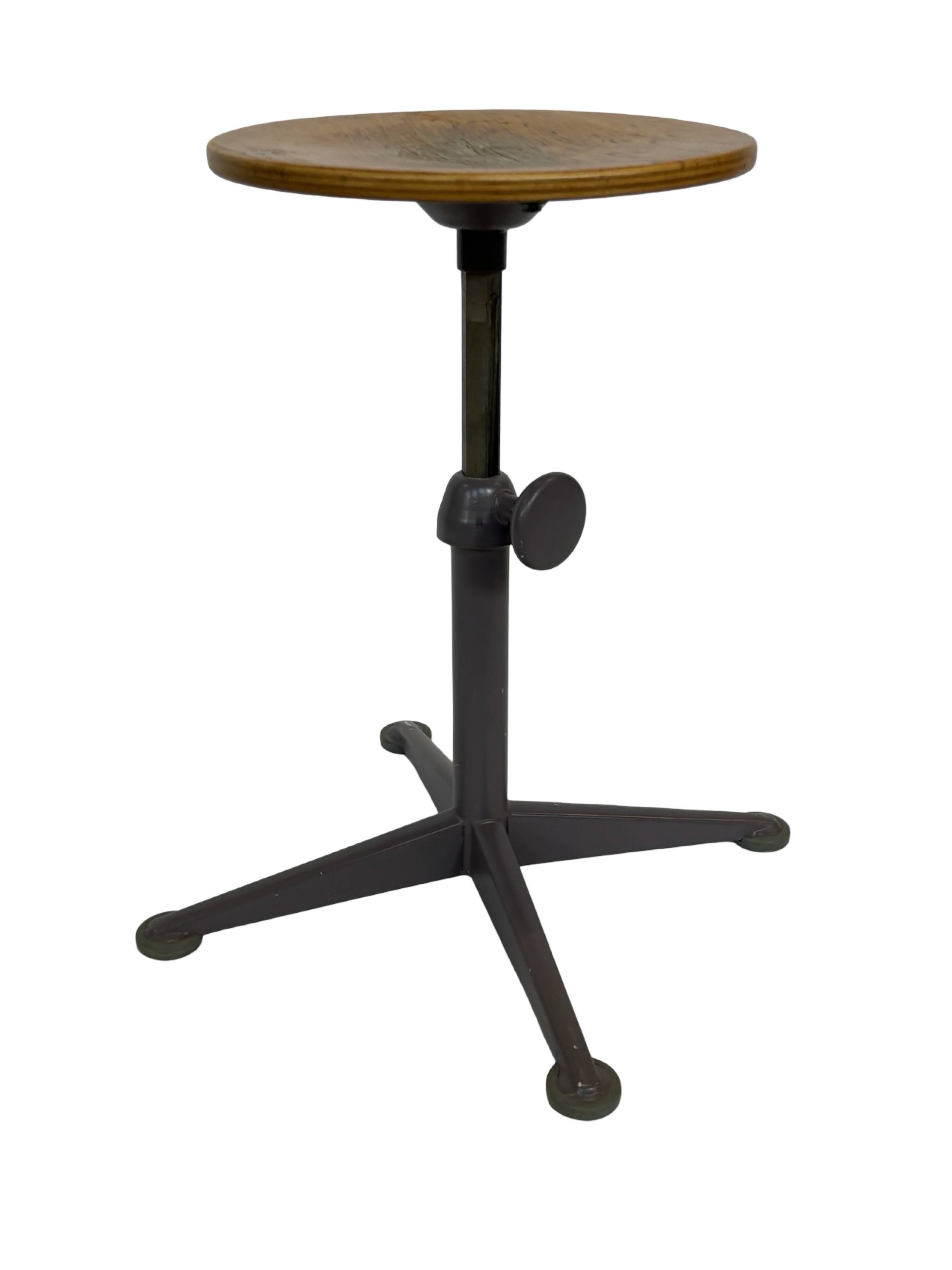 Vintage  Friso Kramer stool working chair by for Ahrend de Cirkel