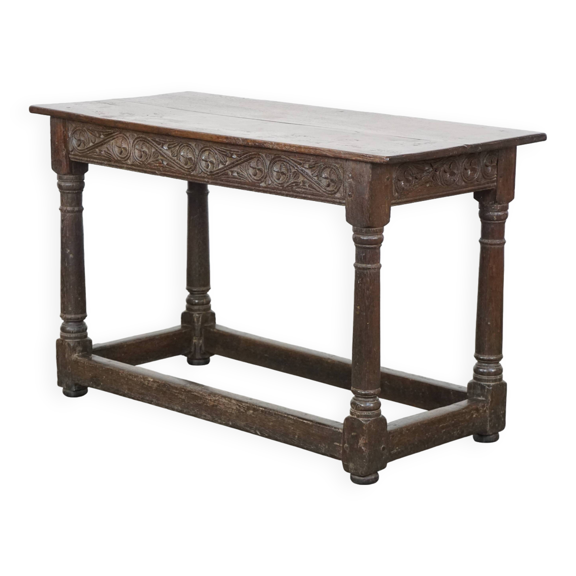 Antique English side table/hall table from the early 18th century