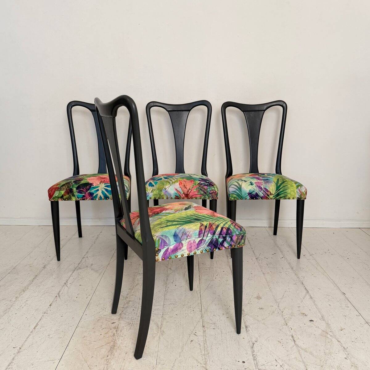 Italian vintage dining chairs by Osvaldo Borsani, 1940s, set of 6