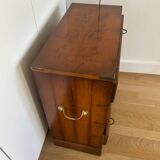 Superb country chest of drawers