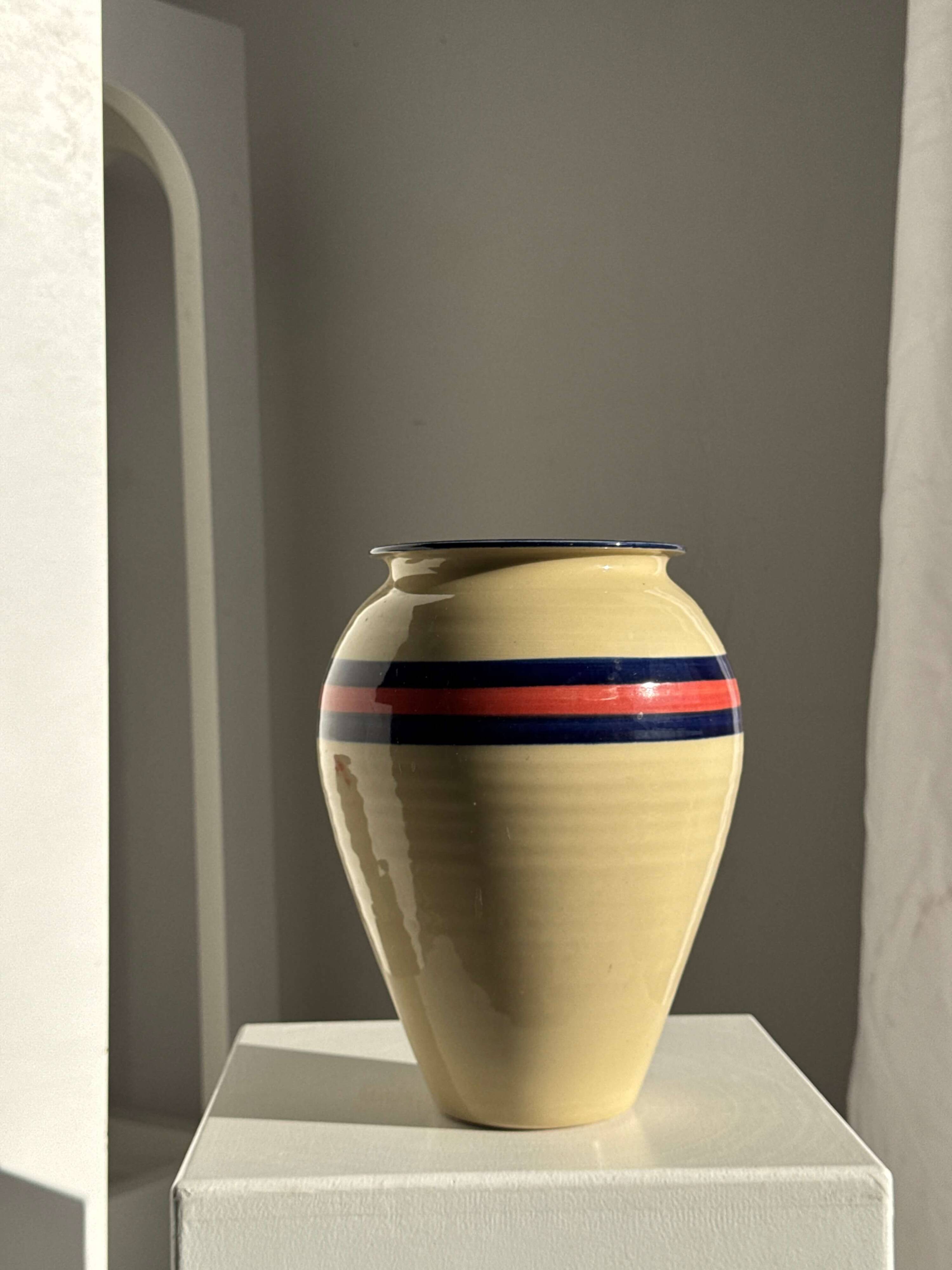 Large beige vase with blue and pink trim H27 D21